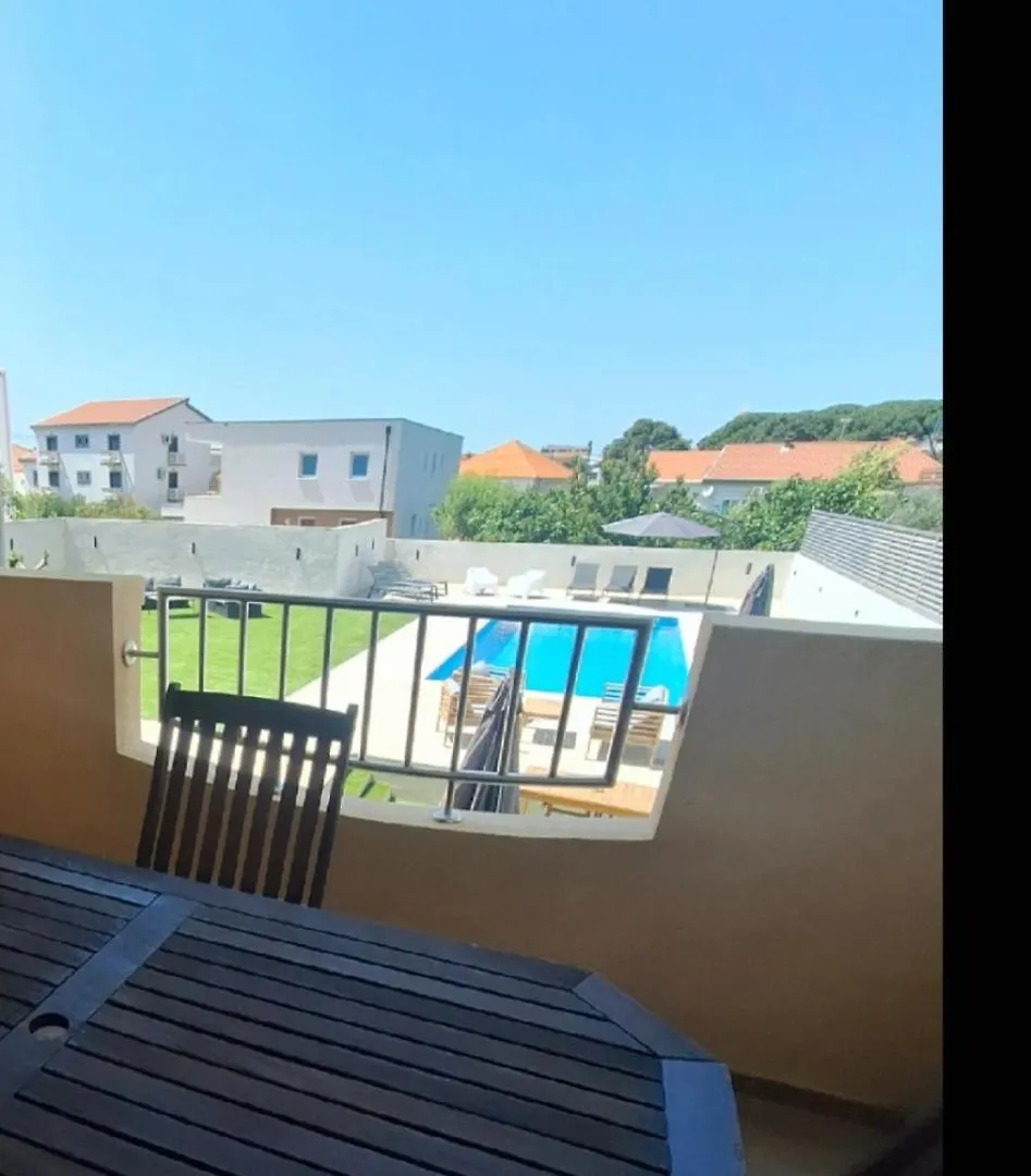 Lucy Apartments With Heated Pool & Free Private Parking Задар Хорватия