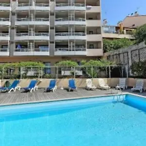 https://apartment-cannes-pool.fr-provencehotel.com
