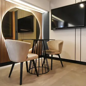 https://grandeur-apartments.pula-hotels.org