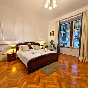 https://villa-munz-apartament-franz.pula-hotels.org