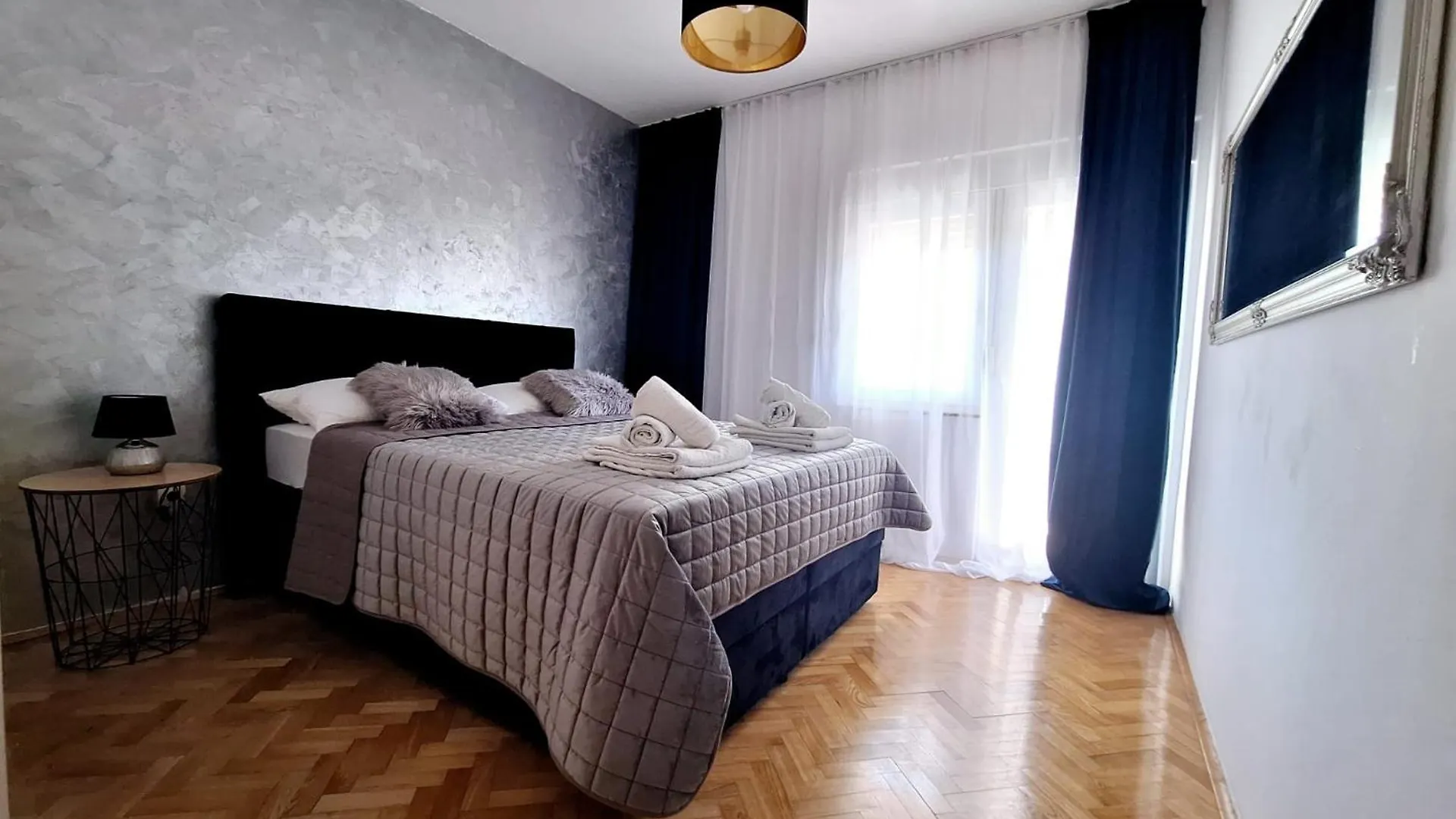 Lucy Apartments With Heated Pool & Free Private Parking Zadar