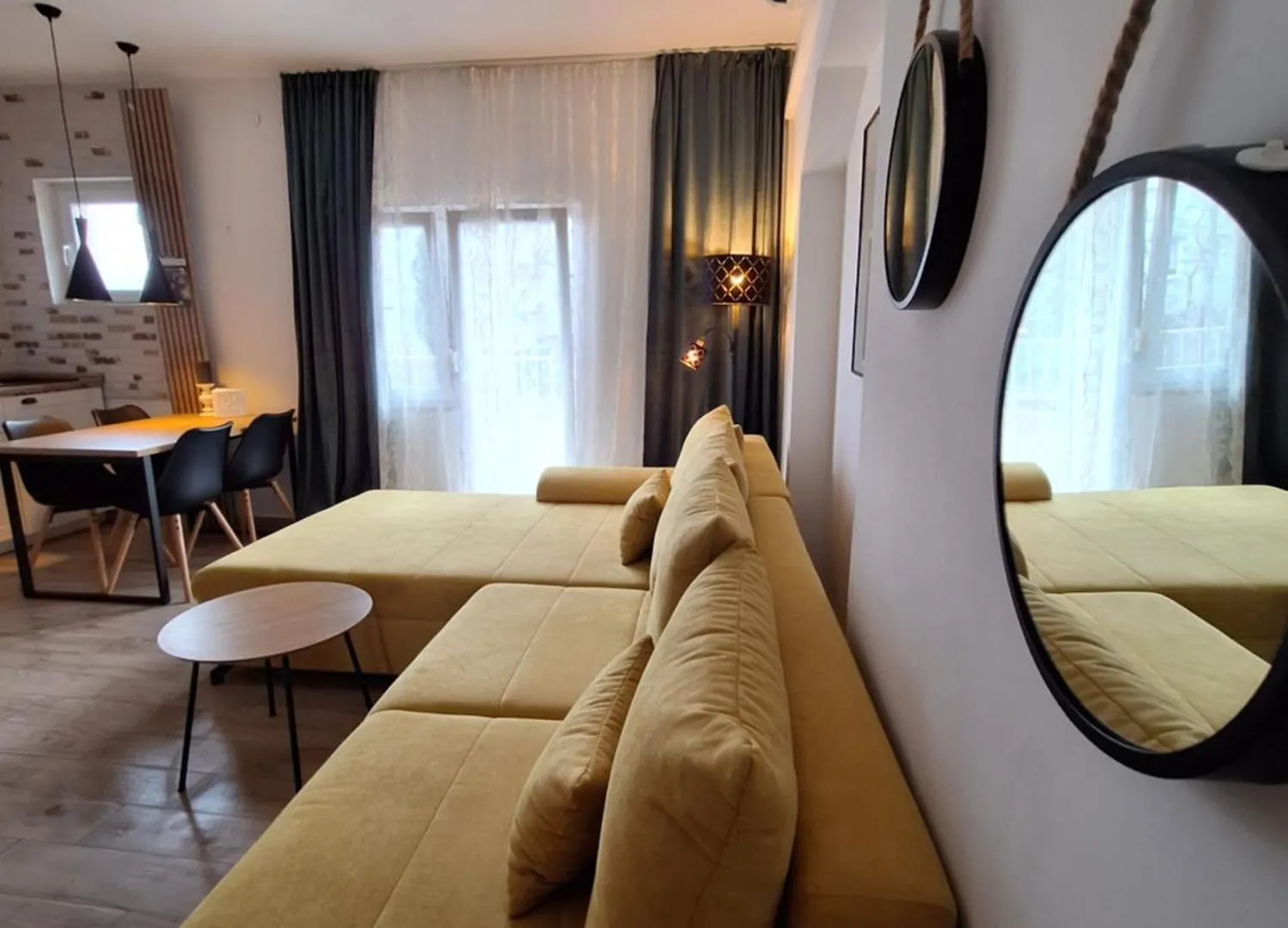 Lucy Apartments With Heated Pool & Free Private Parking Zadar