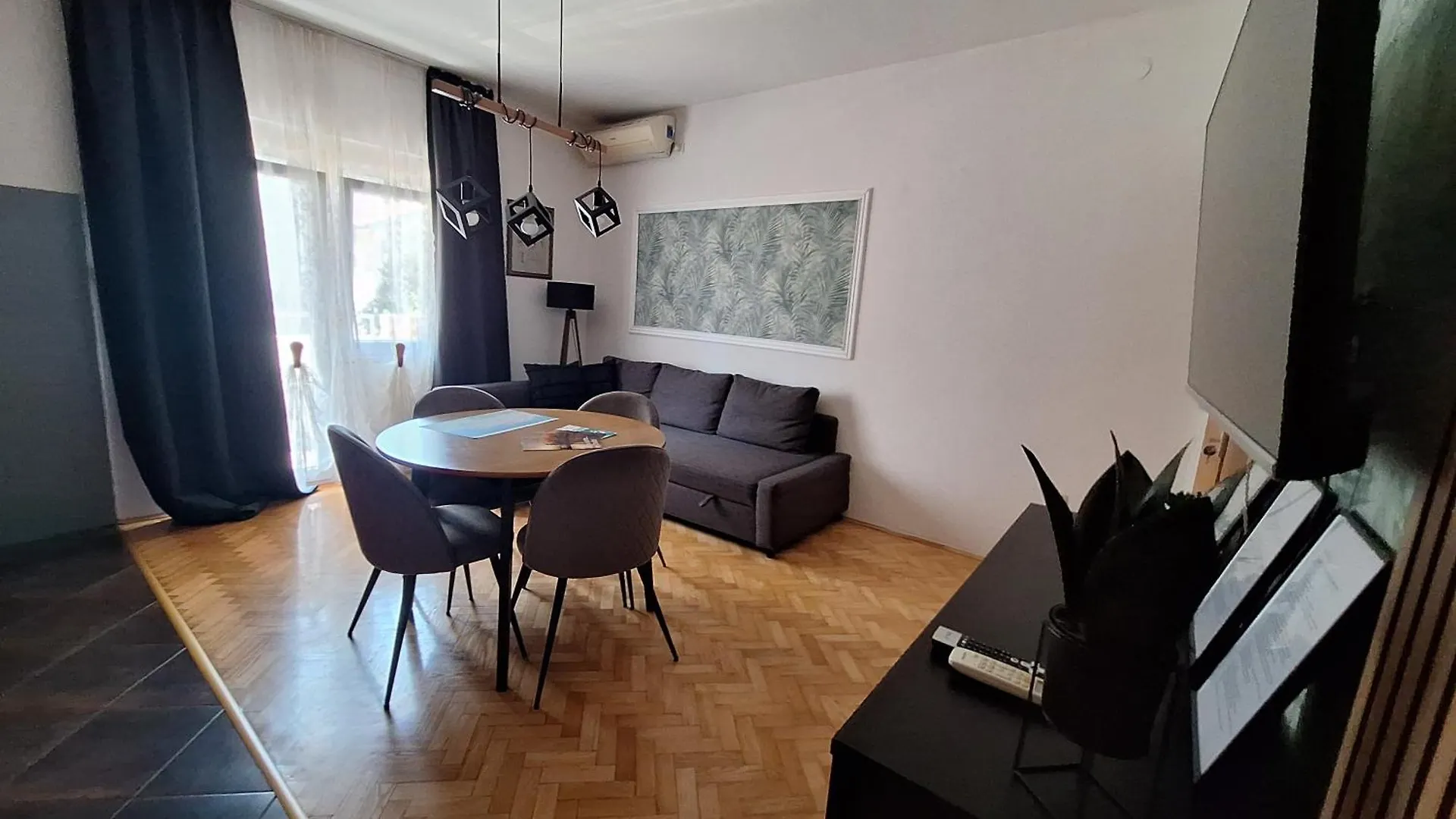Lucy Apartments With Heated Pool & Free Private Parking Zadar Croatia