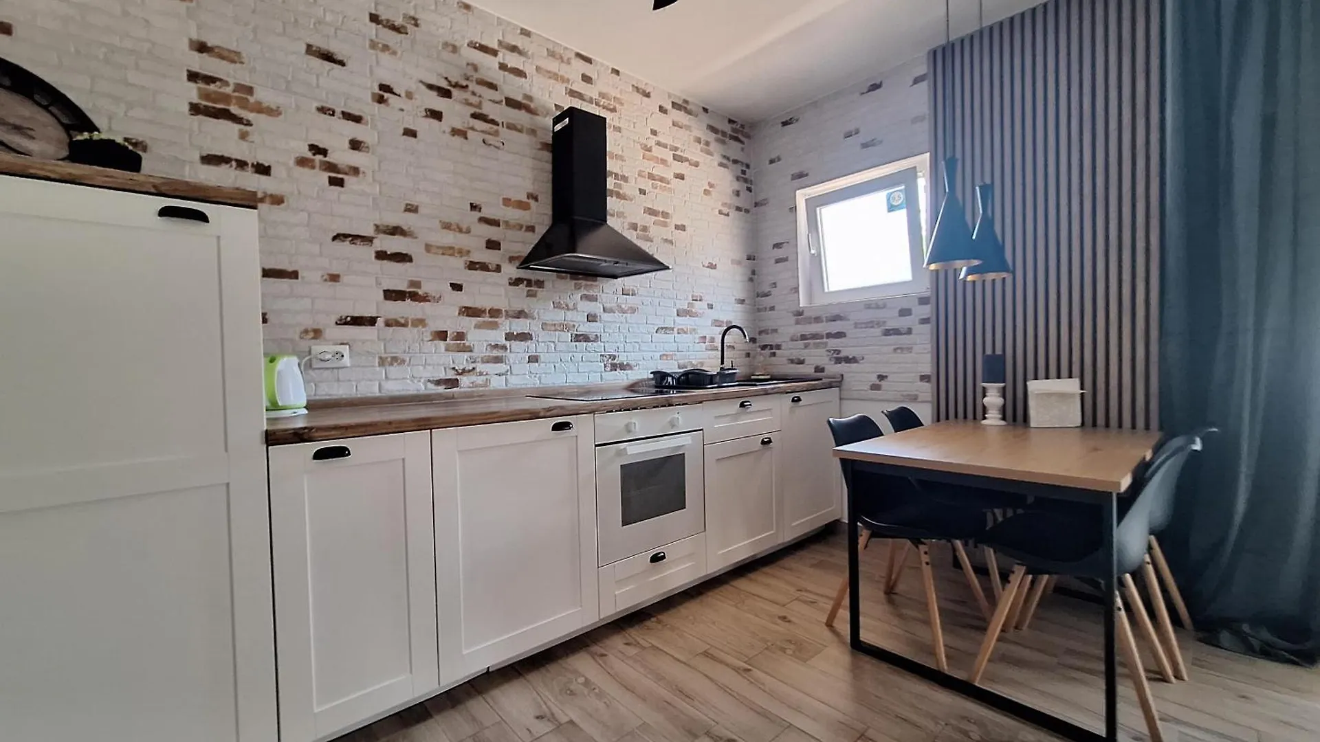 Lucy Apartments With Heated Pool & Free Private Parking Zadar