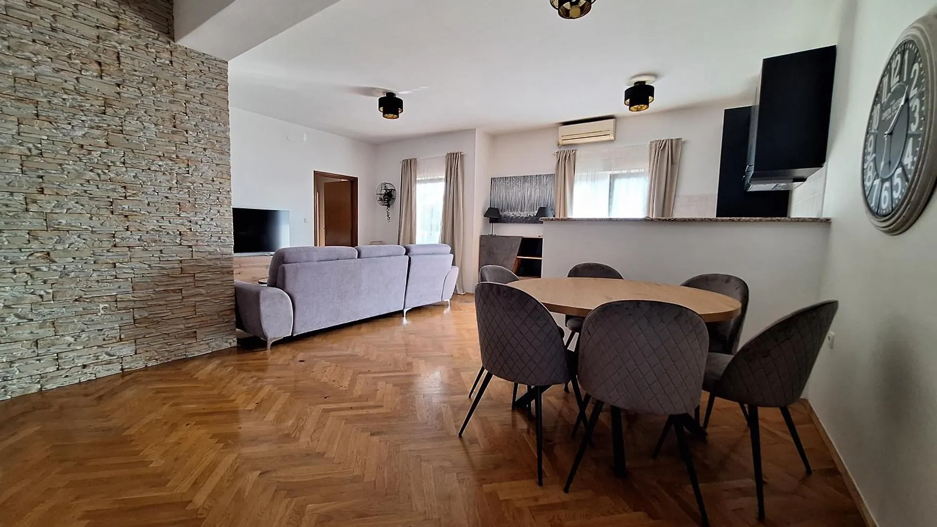 Lucy Apartments With Heated Pool & Free Private Parking Zadar 0*,
