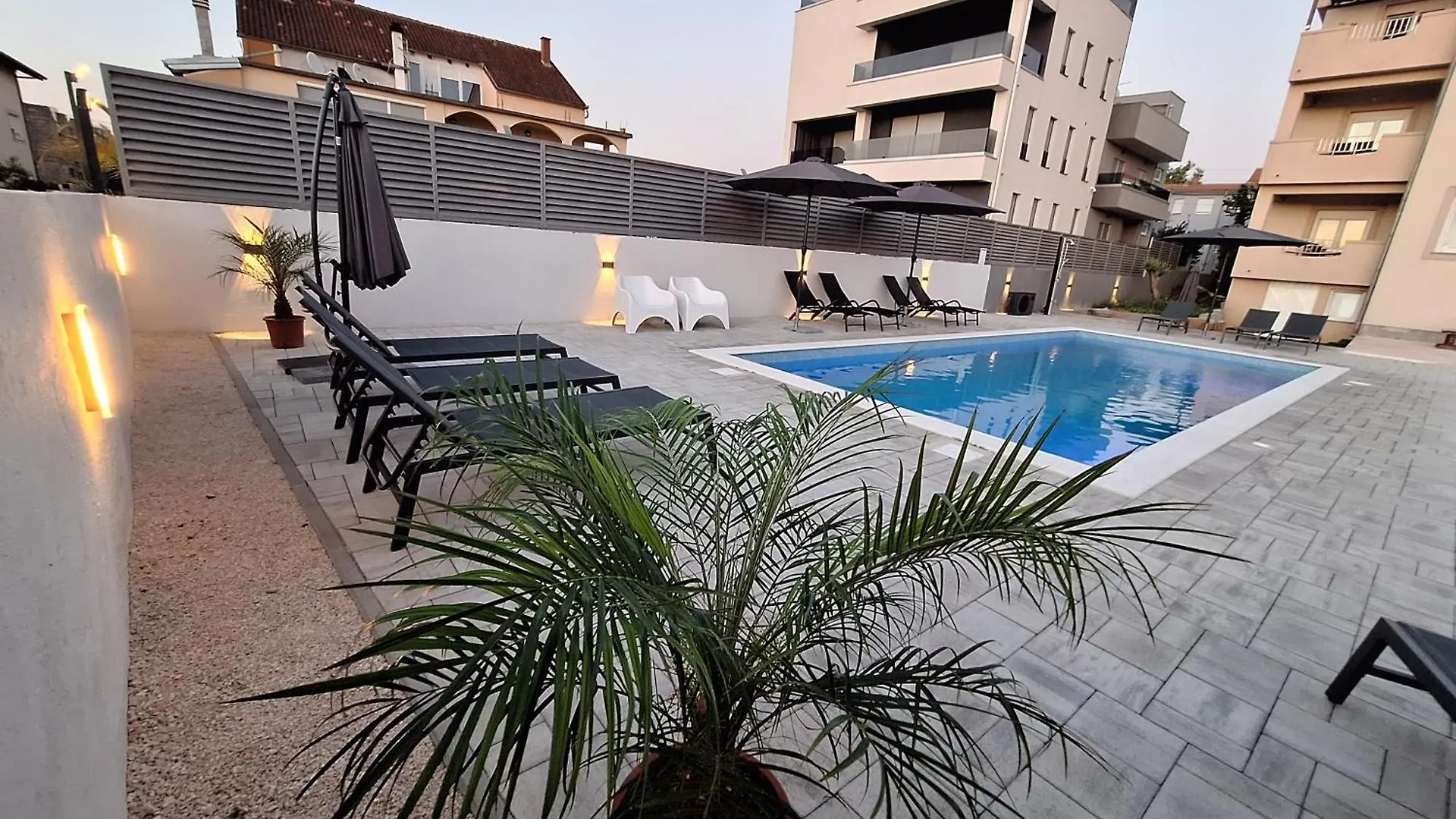 Lucy Apartments With Heated Pool & Free Private Parking Zadar 0*,